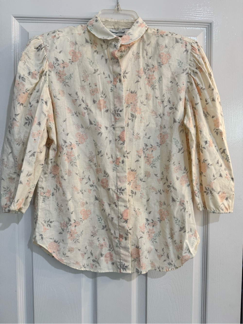 Vintage 80’s Cottagecore Cream Floral Button-Up Blouse with Puff Sleeves